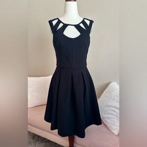 BETSEY JOHNSON Cutout Short Little Black Dress Pleated Sleeveless Women’s 6 Goth